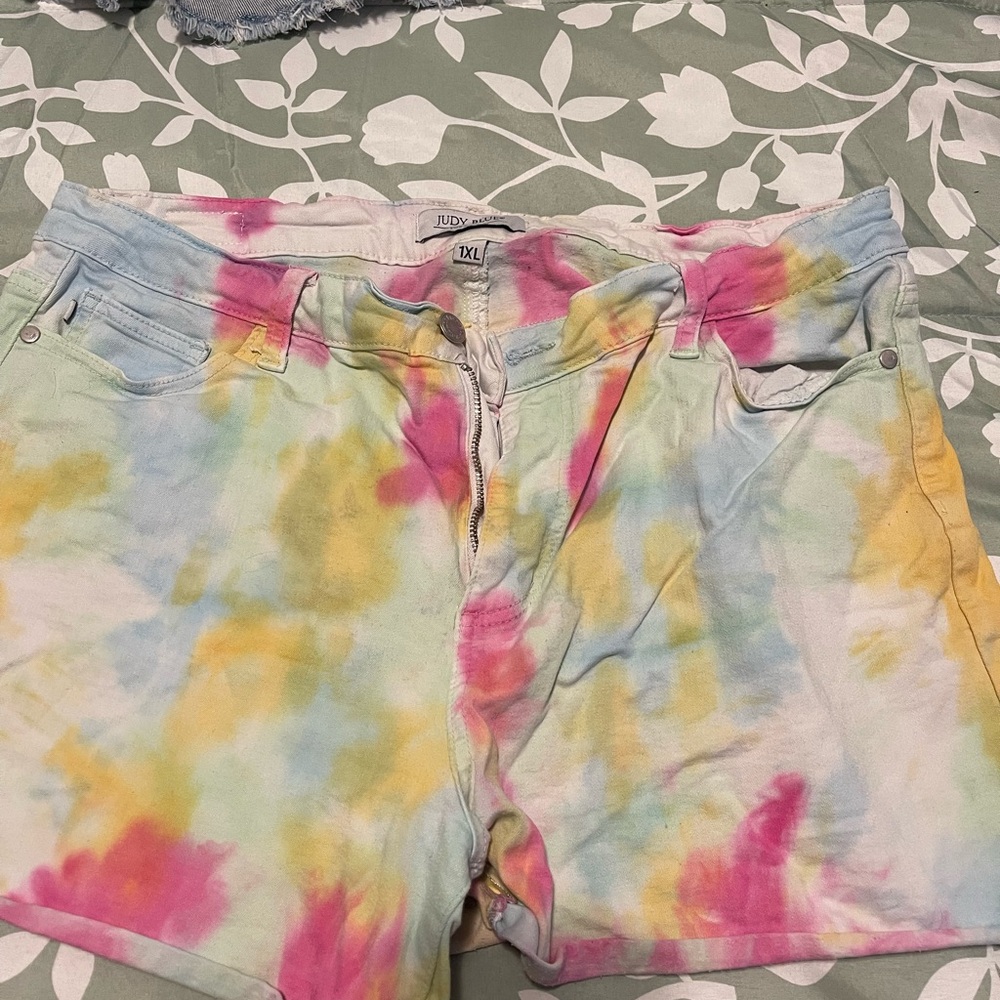Judy blue shorts
